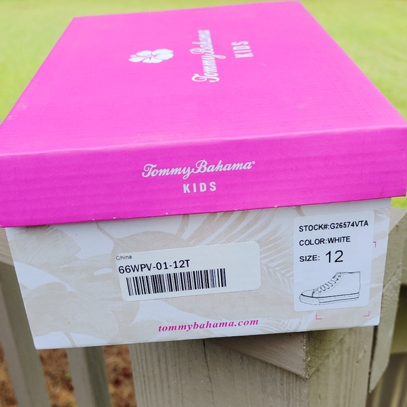 Tommy Bahama Hi-Top Sneakers, White 12T - Picture 3 of 15